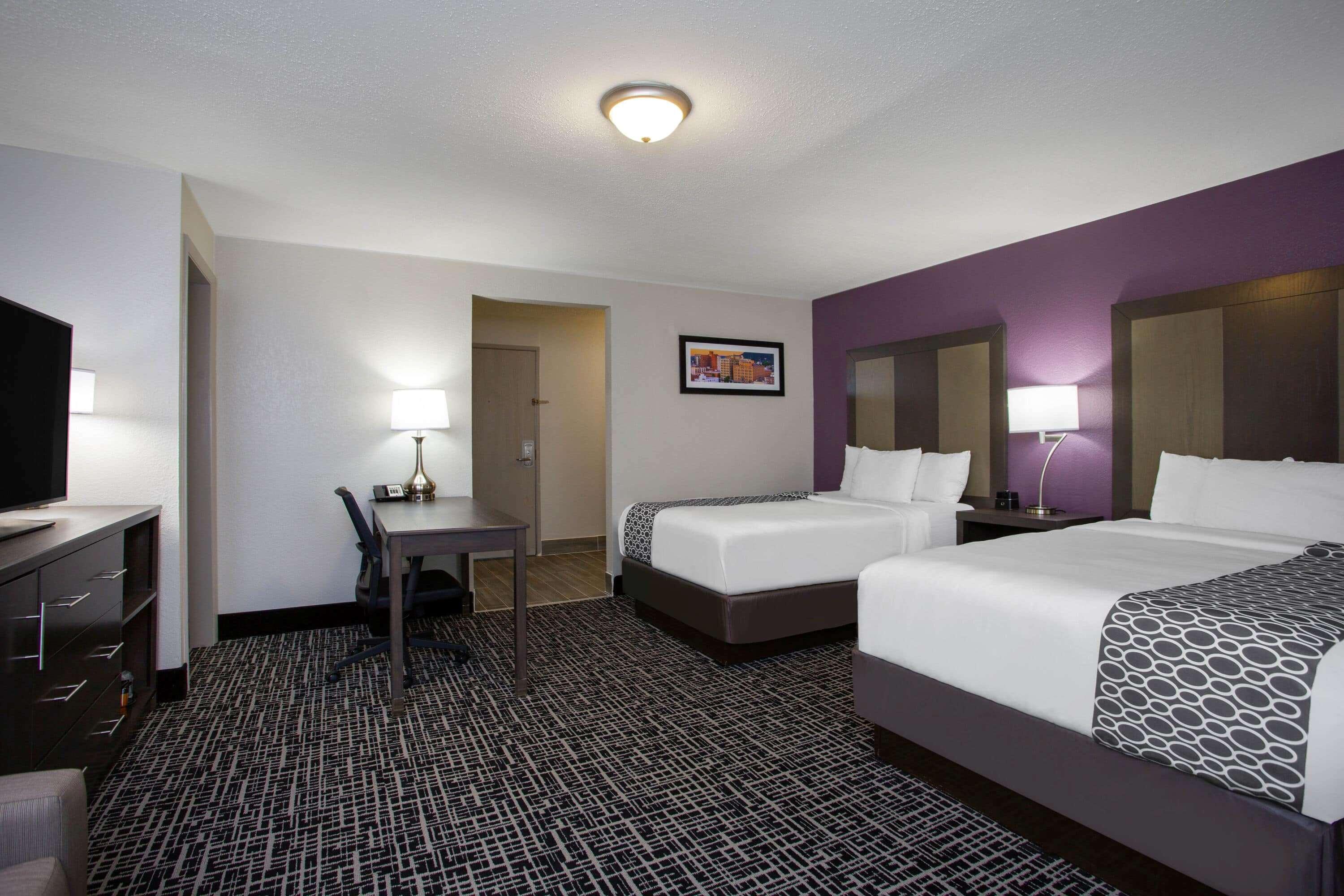 La Quinta Inn By Wyndham Roanoke Salem Exterior photo