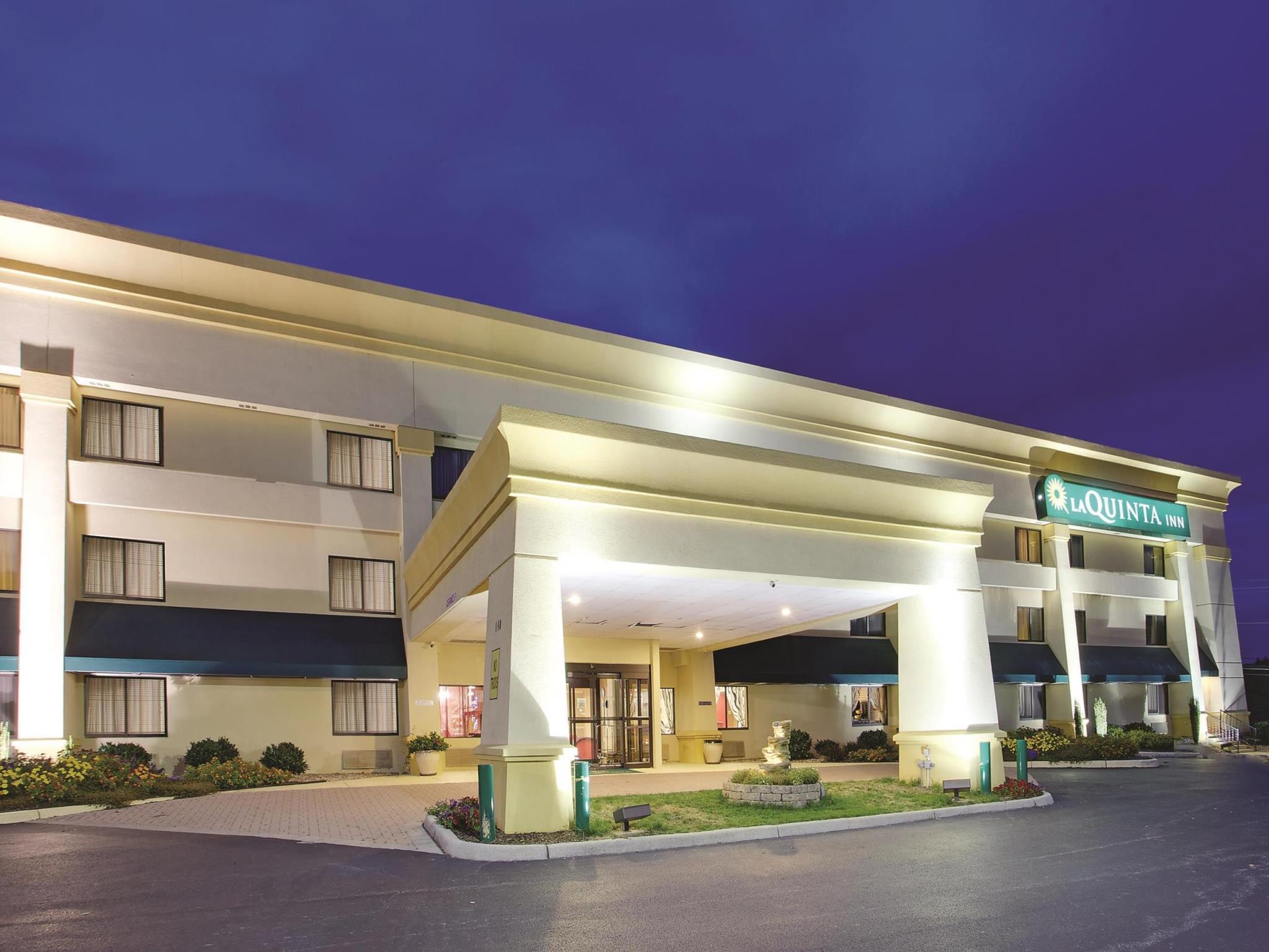 La Quinta Inn By Wyndham Roanoke Salem Exterior photo