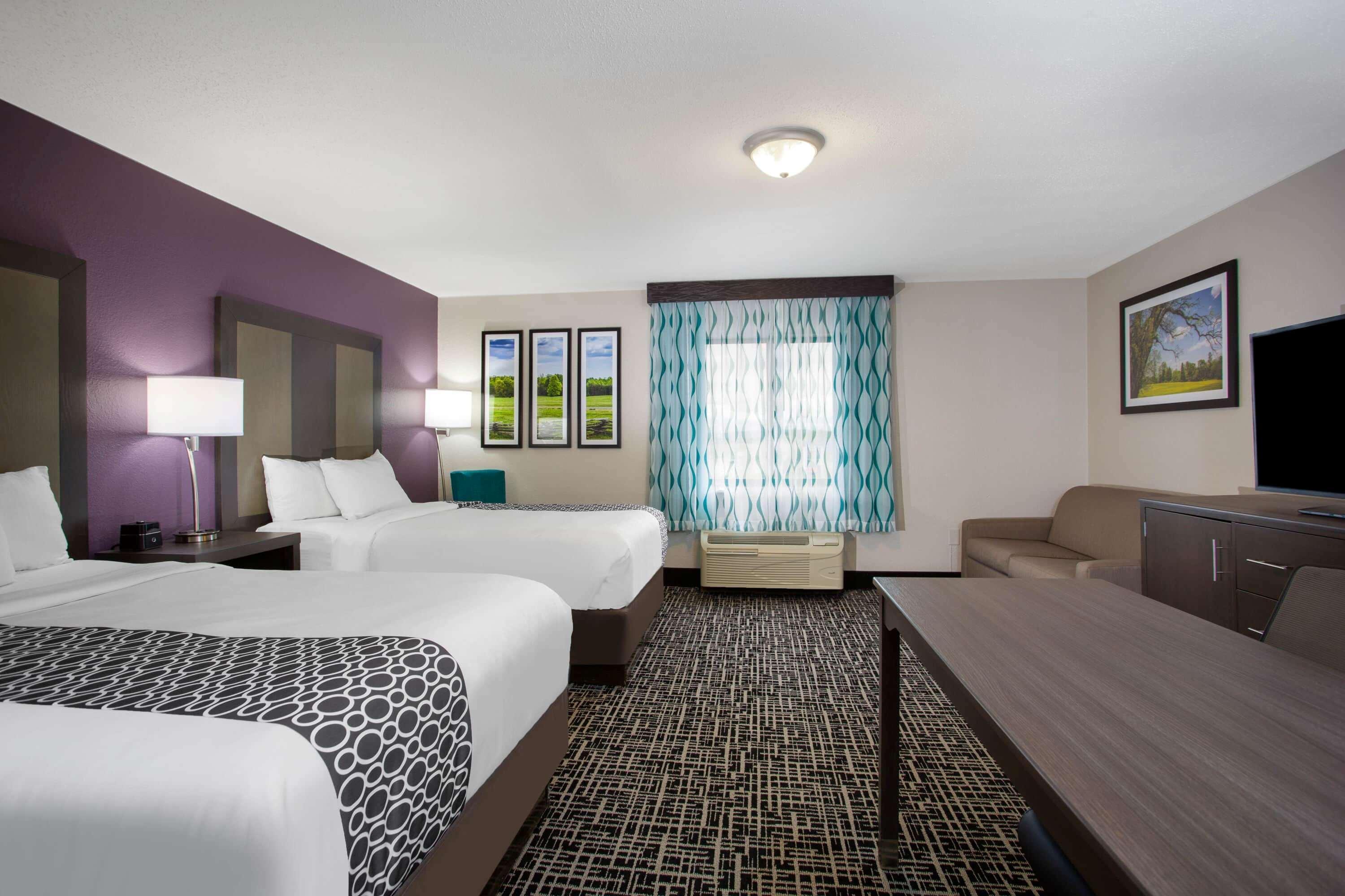 La Quinta Inn By Wyndham Roanoke Salem Exterior photo