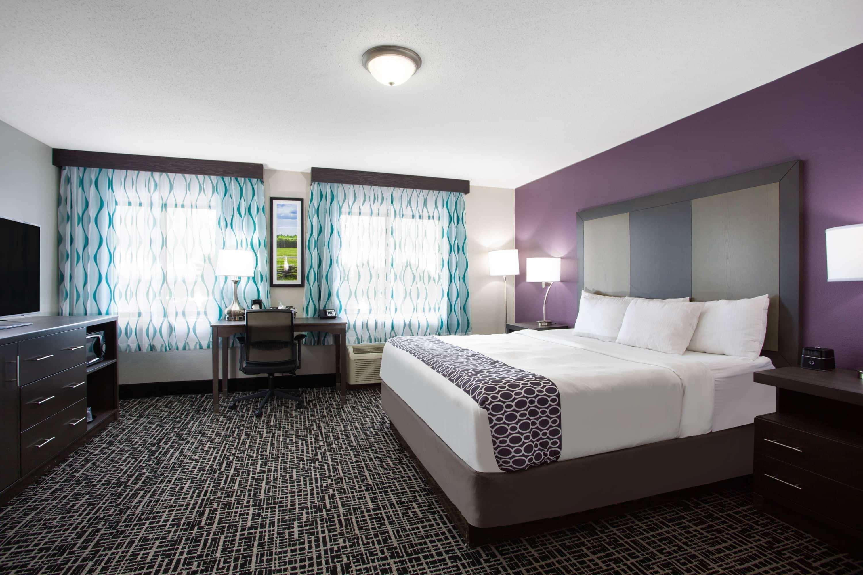 La Quinta Inn By Wyndham Roanoke Salem Exterior photo