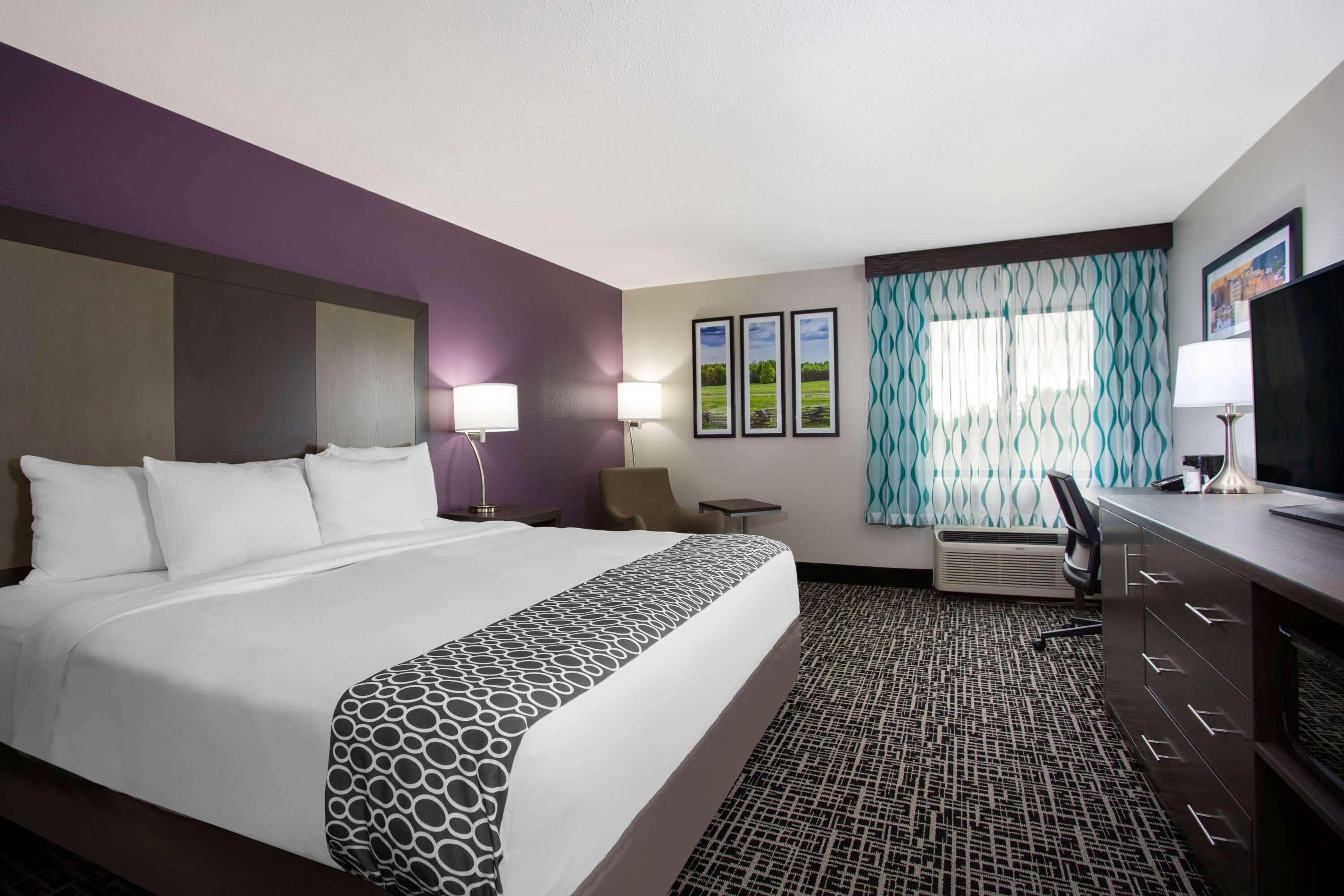 La Quinta Inn By Wyndham Roanoke Salem Exterior photo