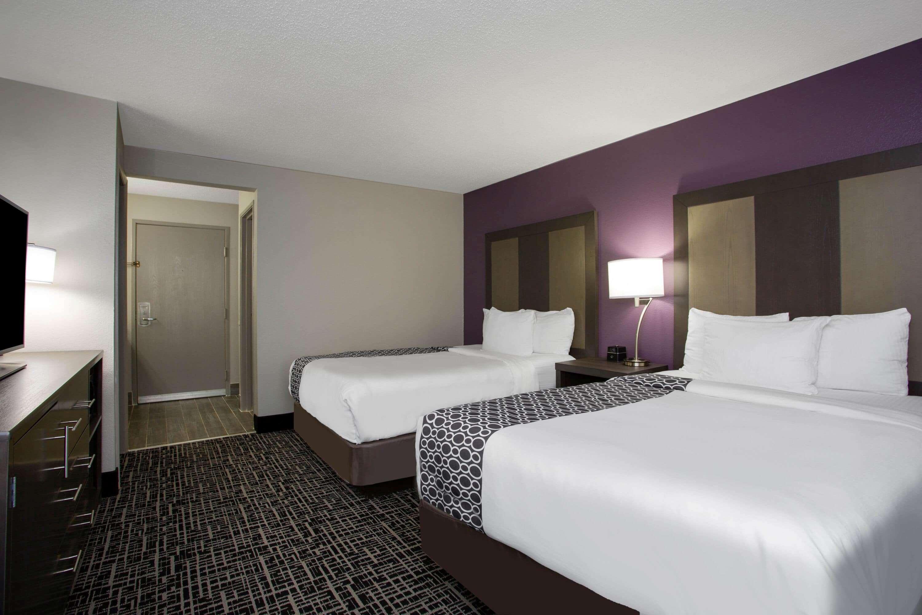La Quinta Inn By Wyndham Roanoke Salem Exterior photo